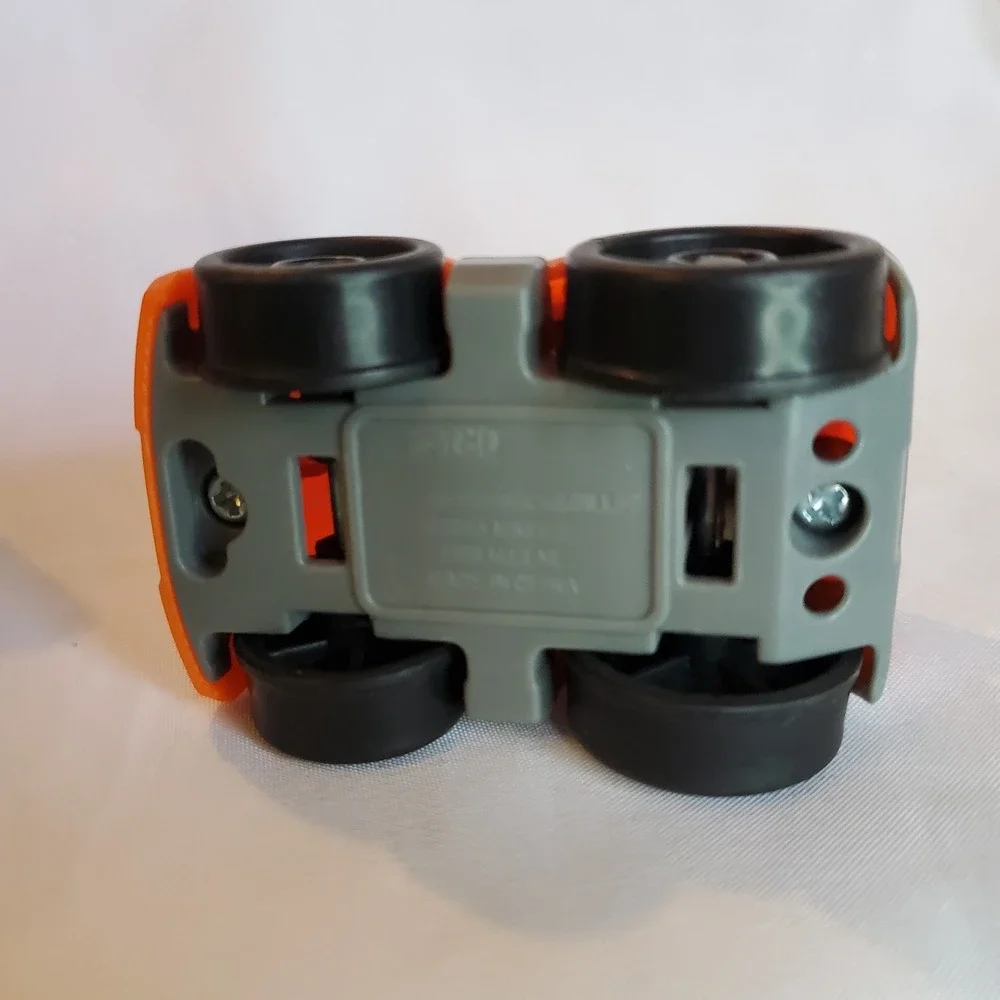 Fisher Price Little People Wheelies Orange Car Blonde Boy Eddie Sunglasses‎